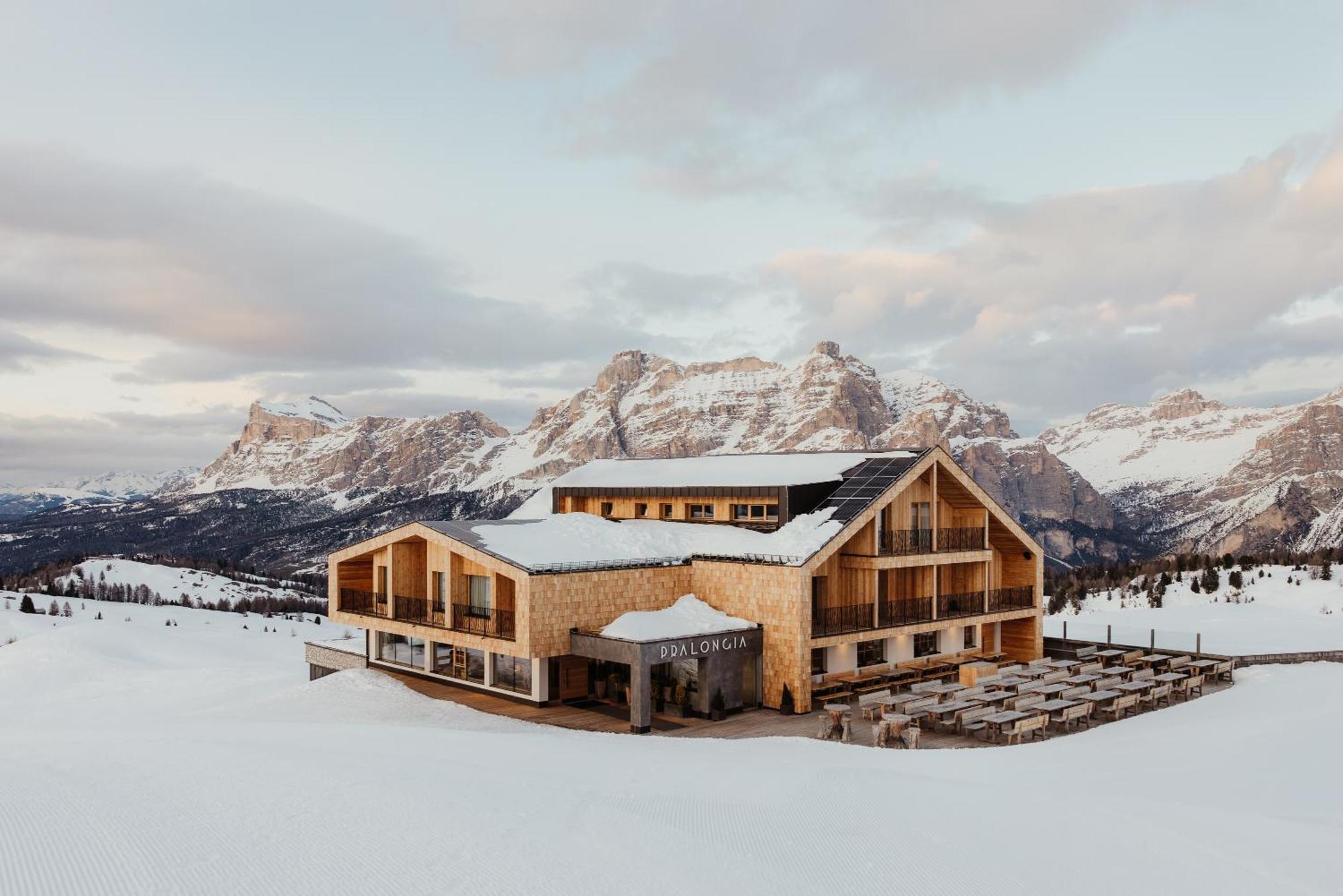 Rifugio Alpino Pralongia Lodge