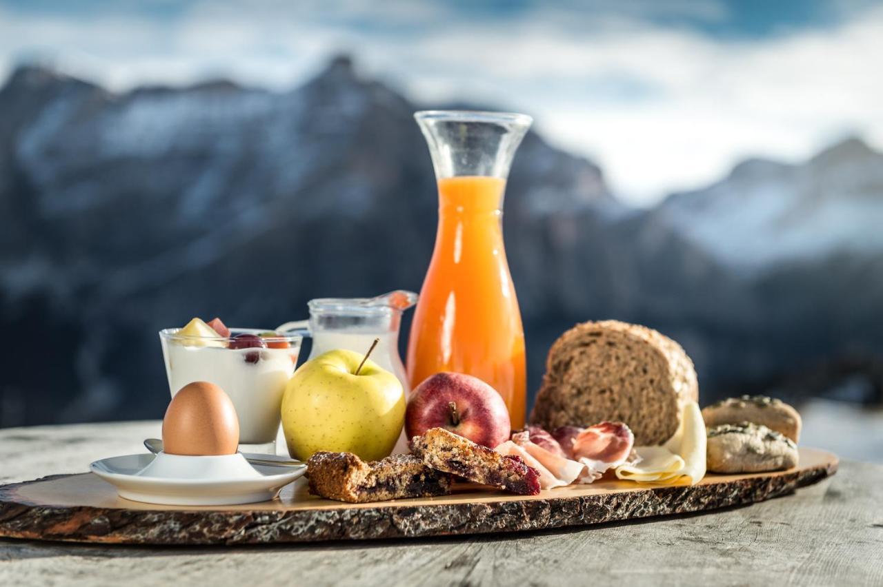 Rifugio Alpino Pralongia Lodge *